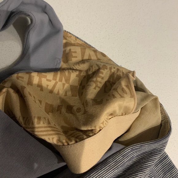 Lululemon Scoop Neck Tank - Picture 5 of 6